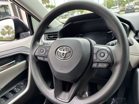 Used 2024 Toyota RAV4 XLE image 54