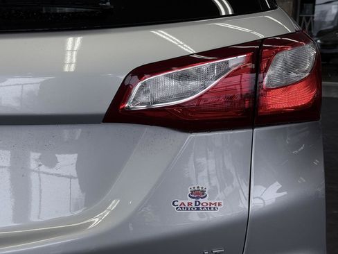 Used 2018 Chevrolet Equinox LT image 14