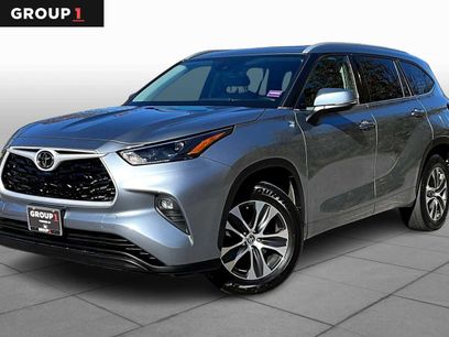 Used 2022 Toyota Highlander XLE