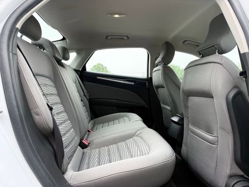 Used 2016 Ford Fusion S FWD image 18