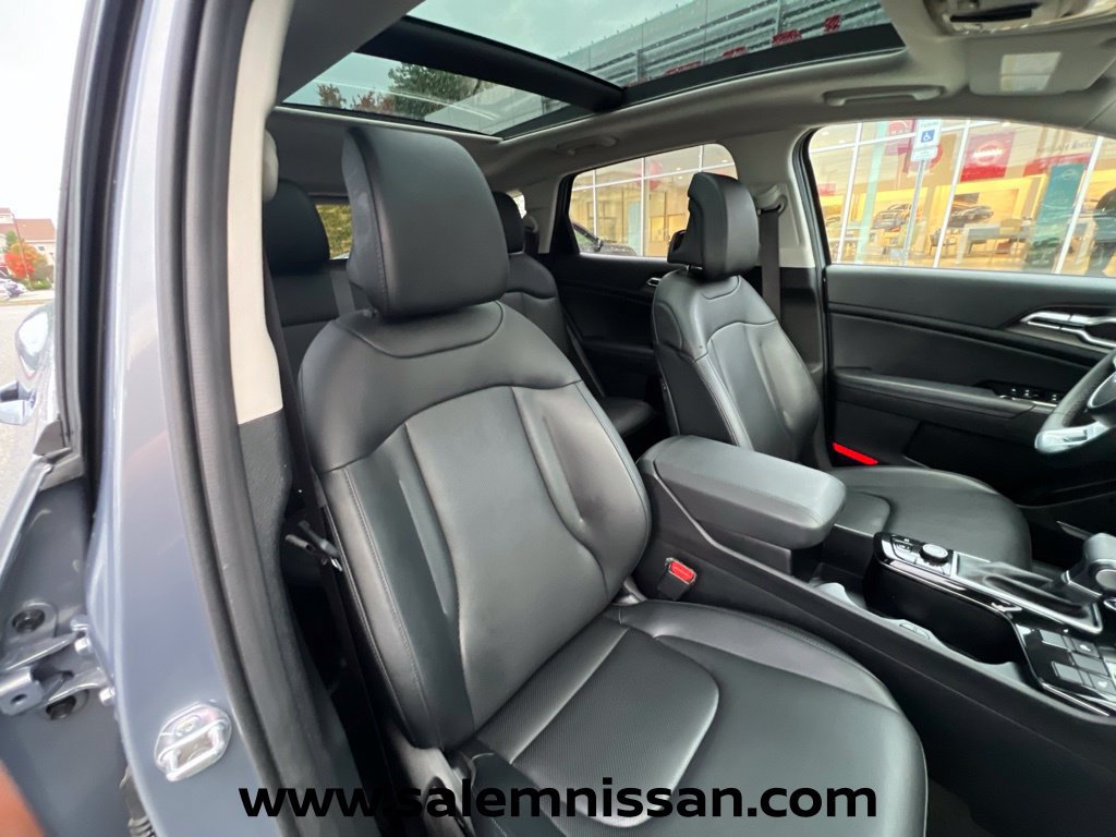 Used 2025 Kia Sportage EX w/ Premium Package AWD/4WD image 26