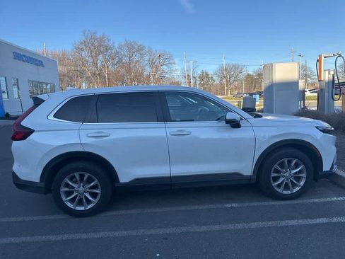 Used 2023 Honda CR-V EX image 10