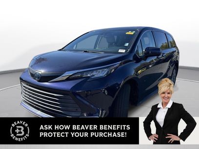 Used 2022 Toyota Sienna XLE