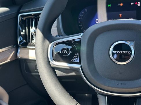 Certified 2026 Volvo XC90 B5 Plus image 8