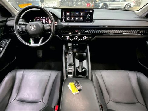 Used 2024 Honda Accord Touring image 17