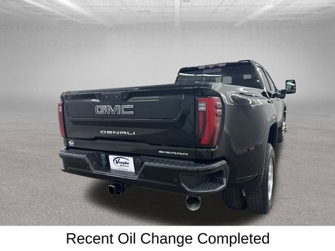 Used 2024 GMC Sierra 3500 Denali Ultimate AWD/4WD image 14