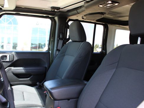 Used 2023 Jeep Wrangler Unlimited Sport AWD/4WD image 14