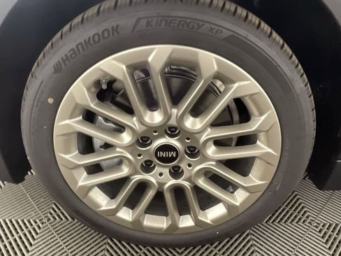 Certified 2025 MINI Cooper S image 8