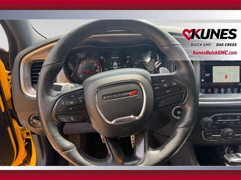 Used 2017 Dodge Charger R/T RWD image 15