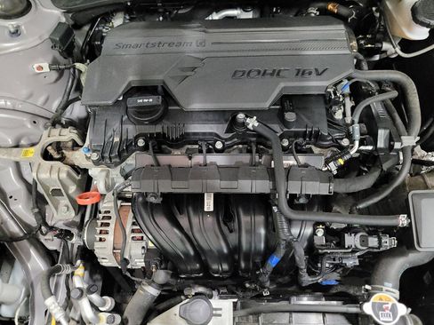 Used 2023 Hyundai Elantra SEL w/ Cargo Package FWD image 30