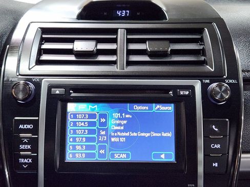 Used 2013 Toyota Camry SE image 37