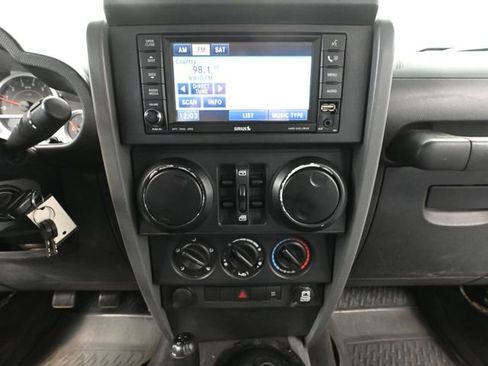 Used 2008 Jeep Wrangler Unlimited Sahara image 24