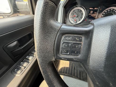 Used 2017 RAM 2500 Tradesman w/ Chrome Appearance Group AWD/4WD image 15