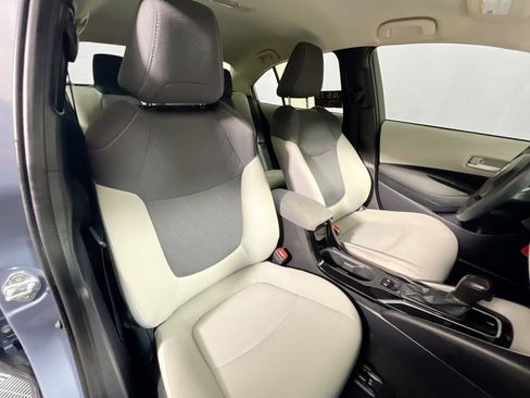 Used 2021 Toyota Corolla LE image 31