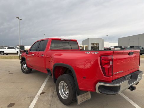 Used 2023 Chevrolet Silverado 3500 LTZ w/ LTZ Texas Edition image 5