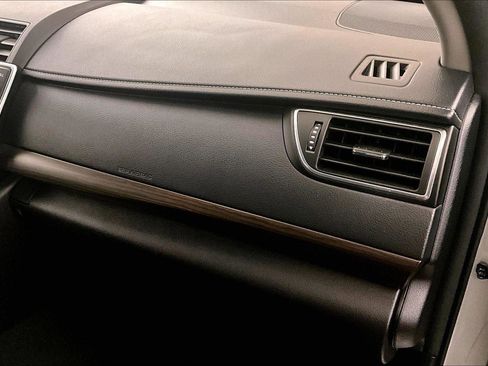 Used 2017 Toyota Camry XLE w/ Moonroof Package image 15