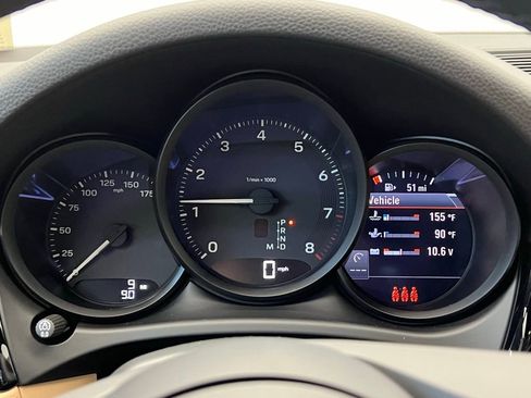 Used 2026 Porsche Macan image 10