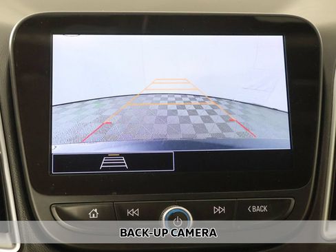 Used 2025 Chevrolet Malibu LT FWD image 4
