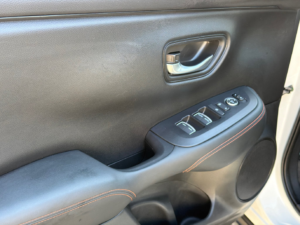 Used 2024 Honda HR-V Sport image 17
