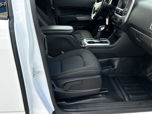 Used 2022 Chevrolet Colorado LT w/ Fleet Safety Package image 13