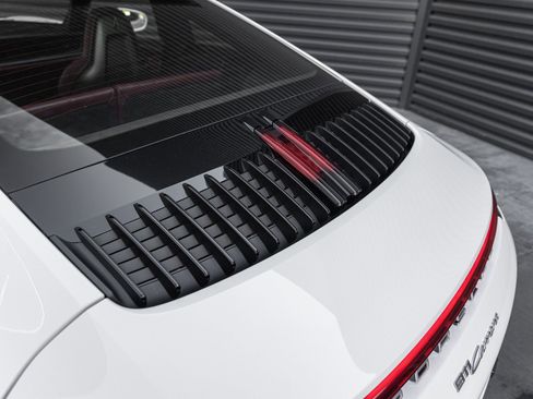Certified 2022 Porsche 911 Carrera image 27