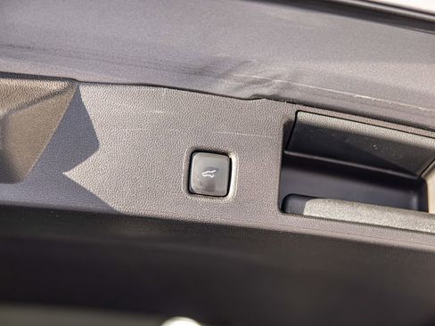 Used 2025 Ford Escape Platinum image 19