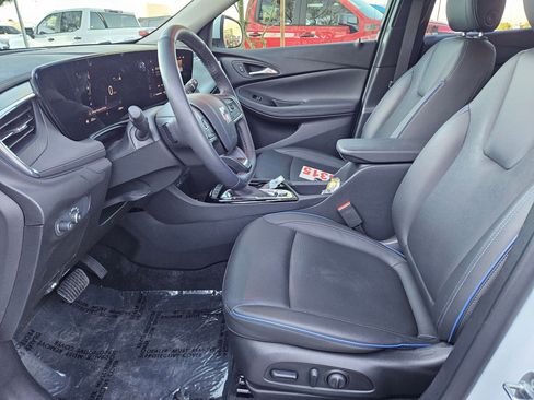 Used 2025 Buick Encore GX Sport Touring w/ Advanced Technology Package image 16