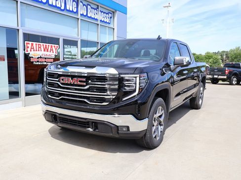 New 2026 GMC Sierra 1500 SLT w/ SLT Convenience Package AWD/4WD image 6
