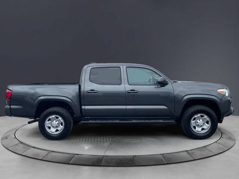 Used 2020 Toyota Tacoma SR AWD/4WD image 6