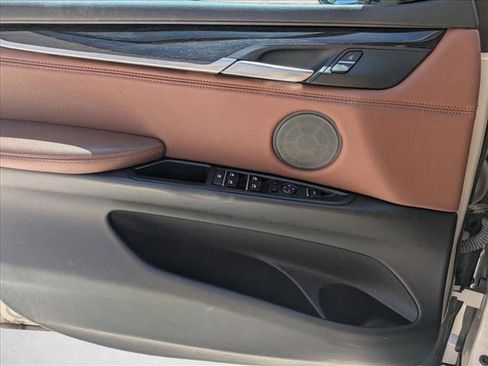 Used 2014 BMW X5 xDrive35d image 10