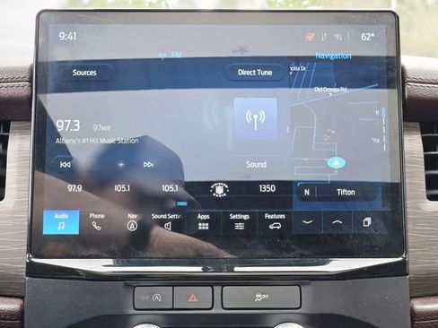 Used 2023 Ford Expedition Limited image 23