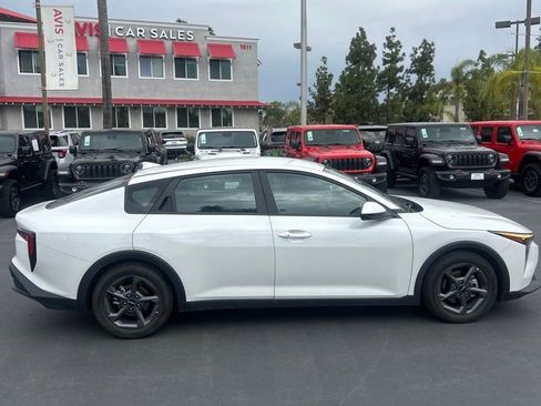 Used 2025 Kia K4 LXS image 4