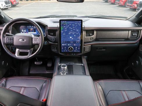 Used 2023 Ford Expedition Limited image 8