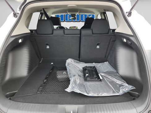 New 2026 Honda HR-V LX image 14