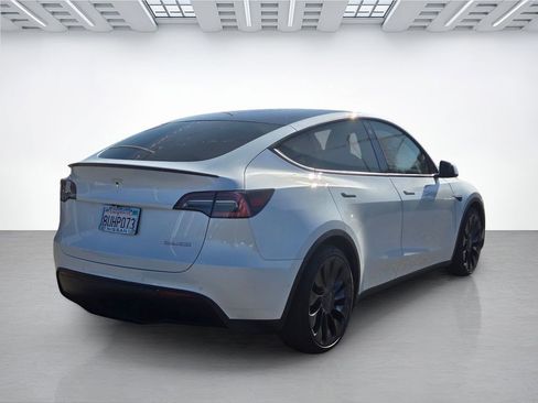 Used 2021 Tesla Model Y Performance AWD/4WD image 4