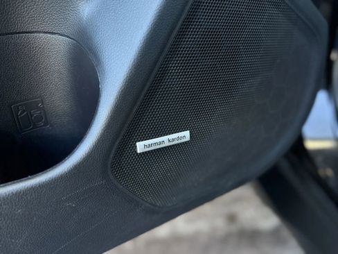 Used 2018 Subaru Outback 3.6R Limited image 26