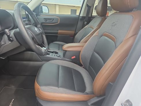 Used 2023 Ford Bronco Sport Outer Banks w/ Tech Package AWD/4WD image 12