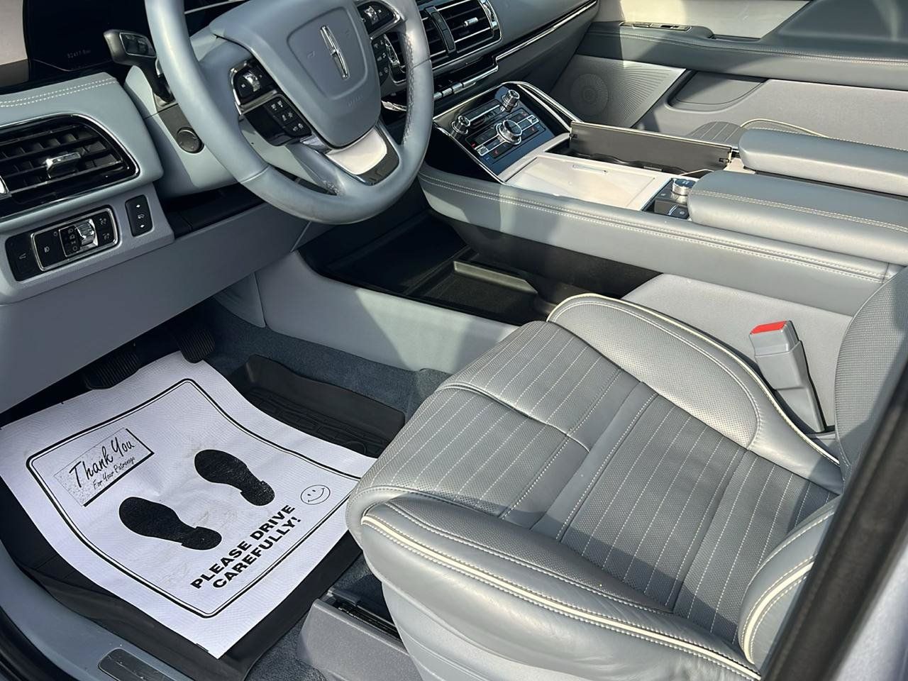 Used 2023 Lincoln Navigator L Black Label AWD/4WD image 9