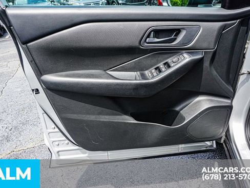 Used 2024 Nissan Rogue S FWD image 45
