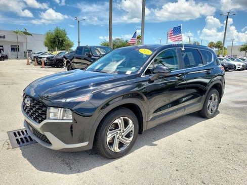 Used 2023 Hyundai Santa Fe SE w/ Cargo Package FWD image 3