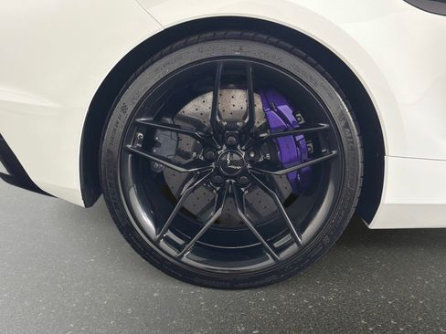 Used 2025 Chevrolet Corvette Z06 RWD image 19