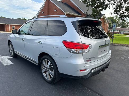 Used 2013 Nissan Pathfinder Platinum AWD/4WD image 7