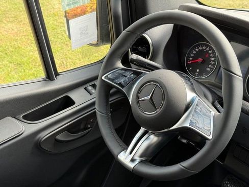 New 2026 Mercedes-Benz Sprinter 2500 image 9