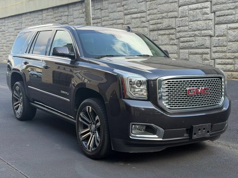Used 2017 GMC Yukon Denali w/ Open Road Package RWD image 4