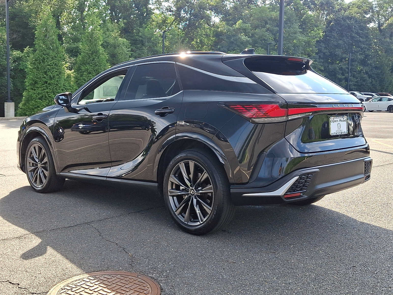 Used 2023 Lexus RX 350 F Sport w/ Accessory Package AWD/4WD image 4