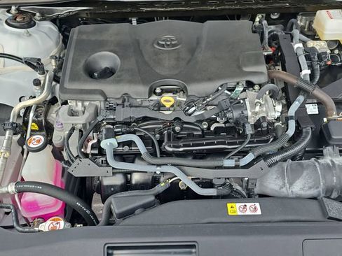 Used 2023 Toyota Camry SE FWD image 29