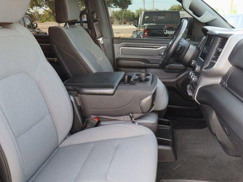 Used 2022 RAM 1500 Big Horn AWD/4WD image 25