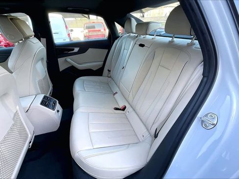 Used 2023 Audi A4 2.0T Premium w/ Convenience Package image 20