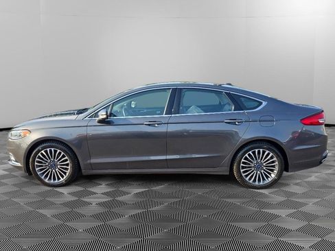 Used 2017 Ford Fusion SE w/ Fusion SE Technology Package FWD image 4