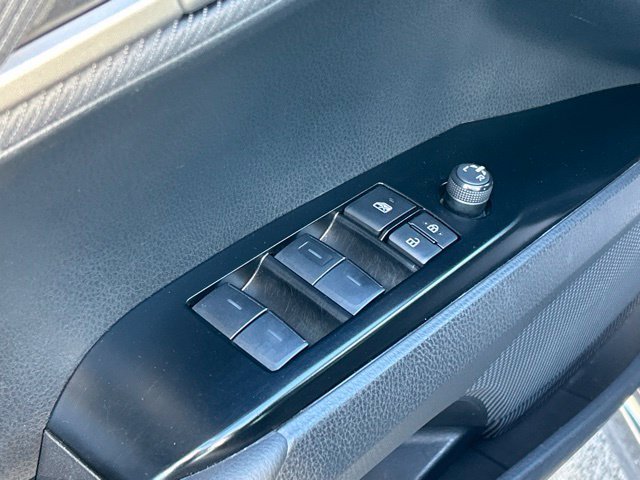 Used 2025 Toyota Camry SE AWD/4WD image 22